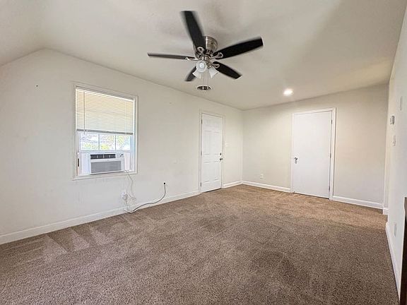 4th image of 1000 W Yosemite Ave Unit B