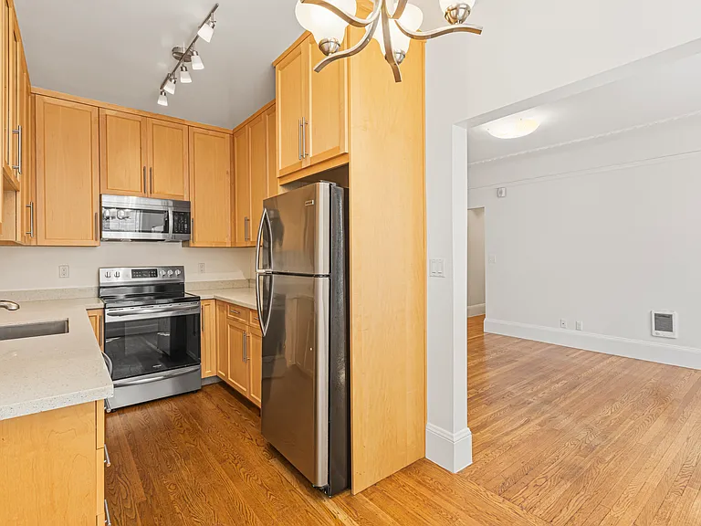 1801 Turk St #15 — Photo 10