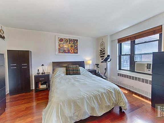 5th image of 387 Grand St APT K2005