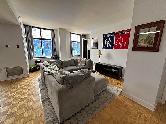 5th image of 610 Newark St APT 9D