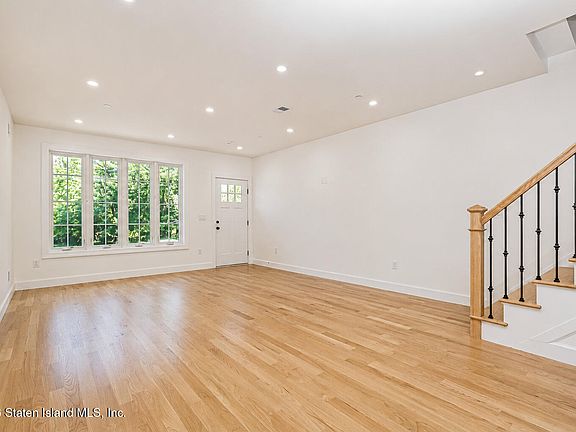 5th image of 179 Garfield Ave