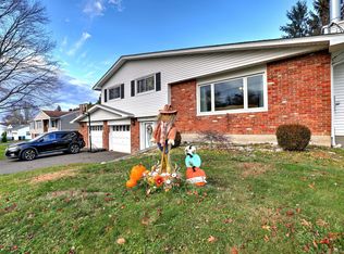 6 Stanley Drive, Seymour, CT 06483