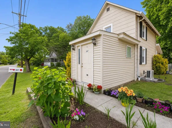 507 Church Rd, Sicklerville, NJ 08081