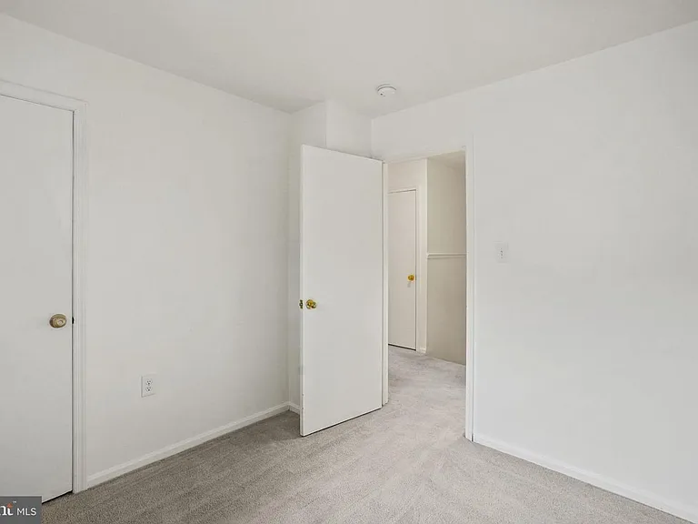 9086 Brook Ford Rd — Photo 25