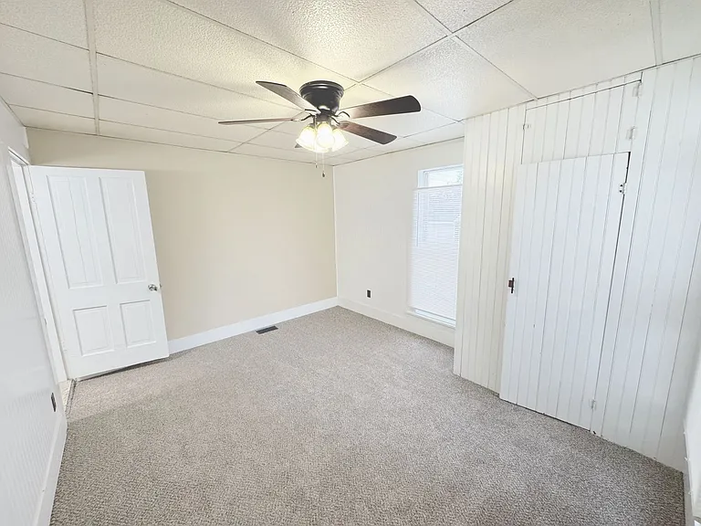 416 Grover St — Photo 13