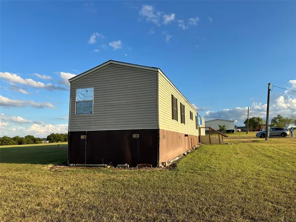 261 Prairie Trl, Rhome, TX 76078