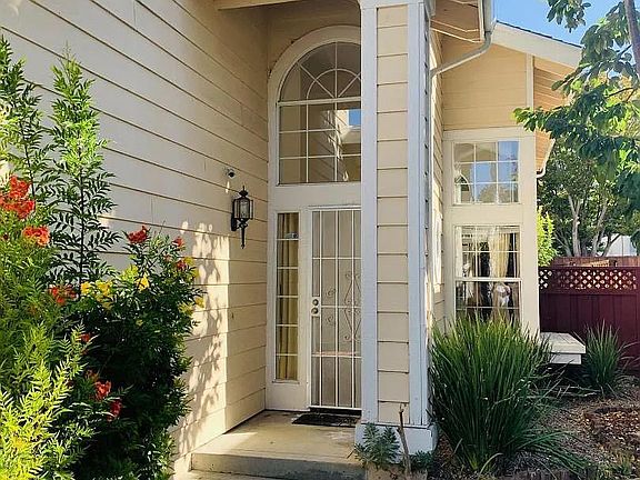 3rd image of 34354 Dunhill Dr