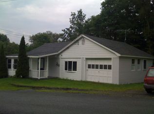 28 Maple Ave, Berlin, NY 12022