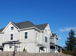 2135 42nd Ave SW #1, Seattle, WA 98116