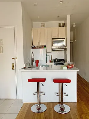 Rented by Sky Management | media 33