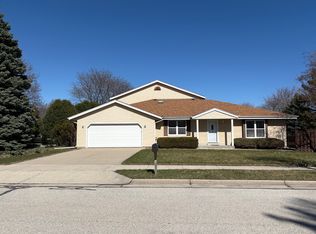 1740 Highland Dr, Grafton, WI 53024