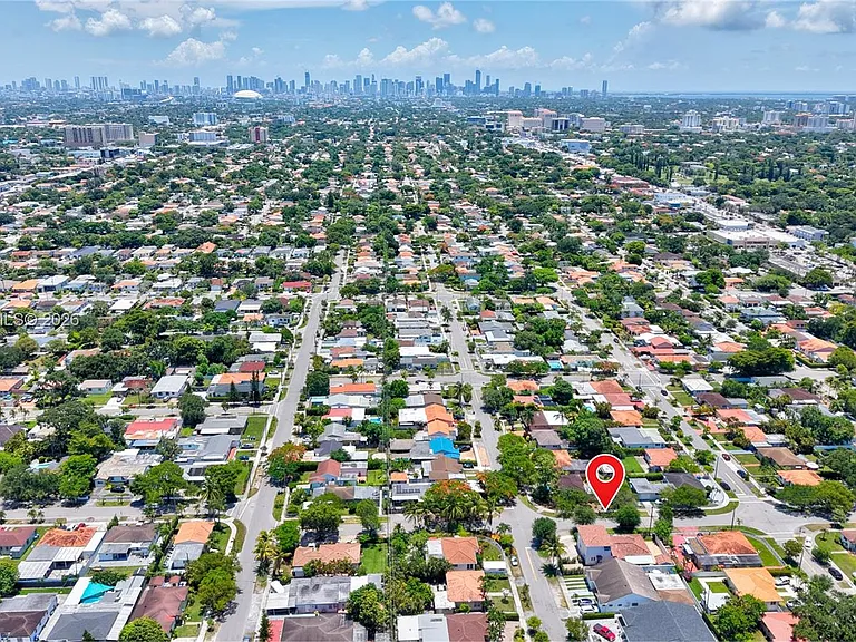 500 SW 51st Ct — Photo 73