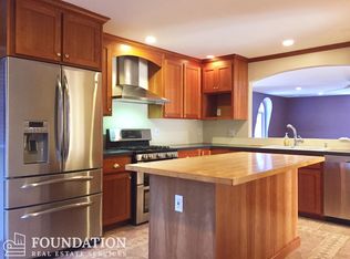 16 Bennington St, Newton, MA 02458