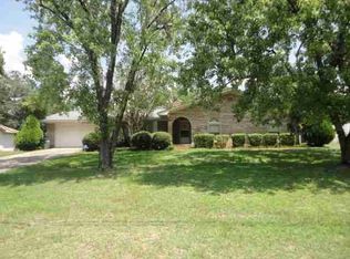 102 Seminole Dr, Enterprise, AL 36330