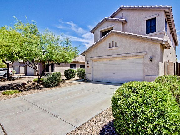 3rd image of 8915 W Paradise Dr