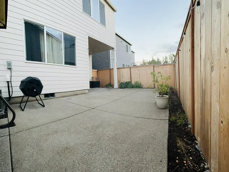 13911 SW 172nd Ave — Photo 17