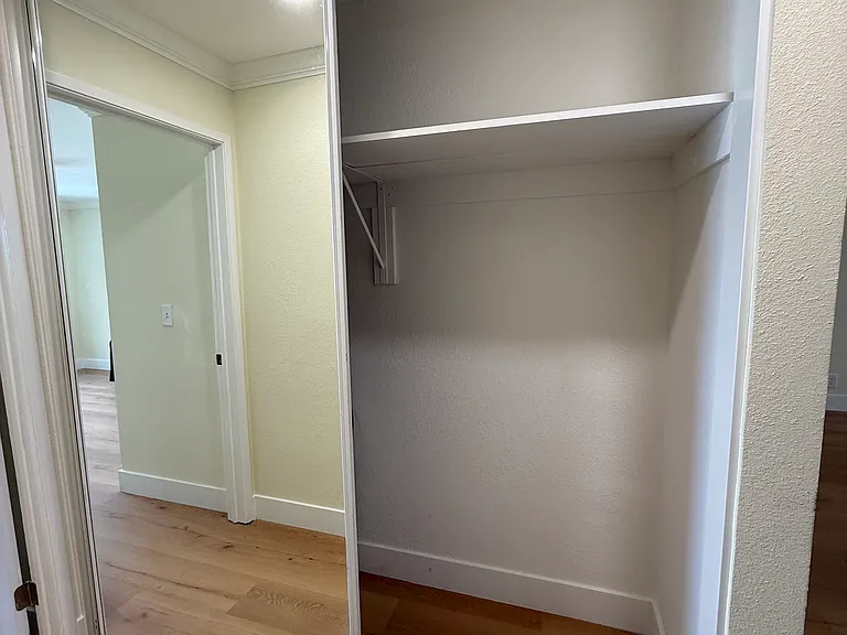 151 Lakeside Dr #213 — Photo 6