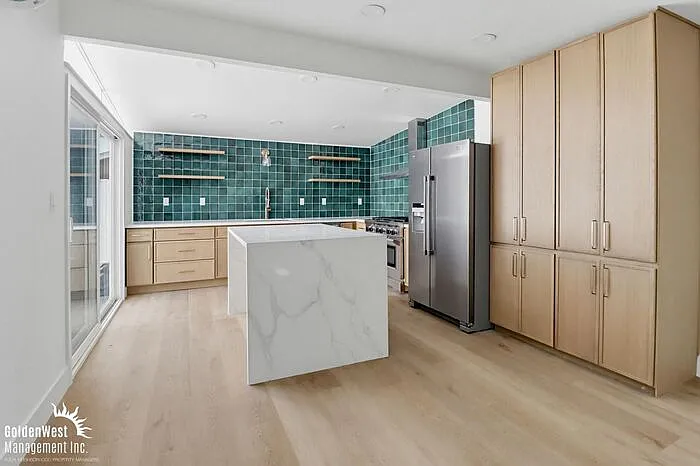 4822 Doliva Dr — Photo 4