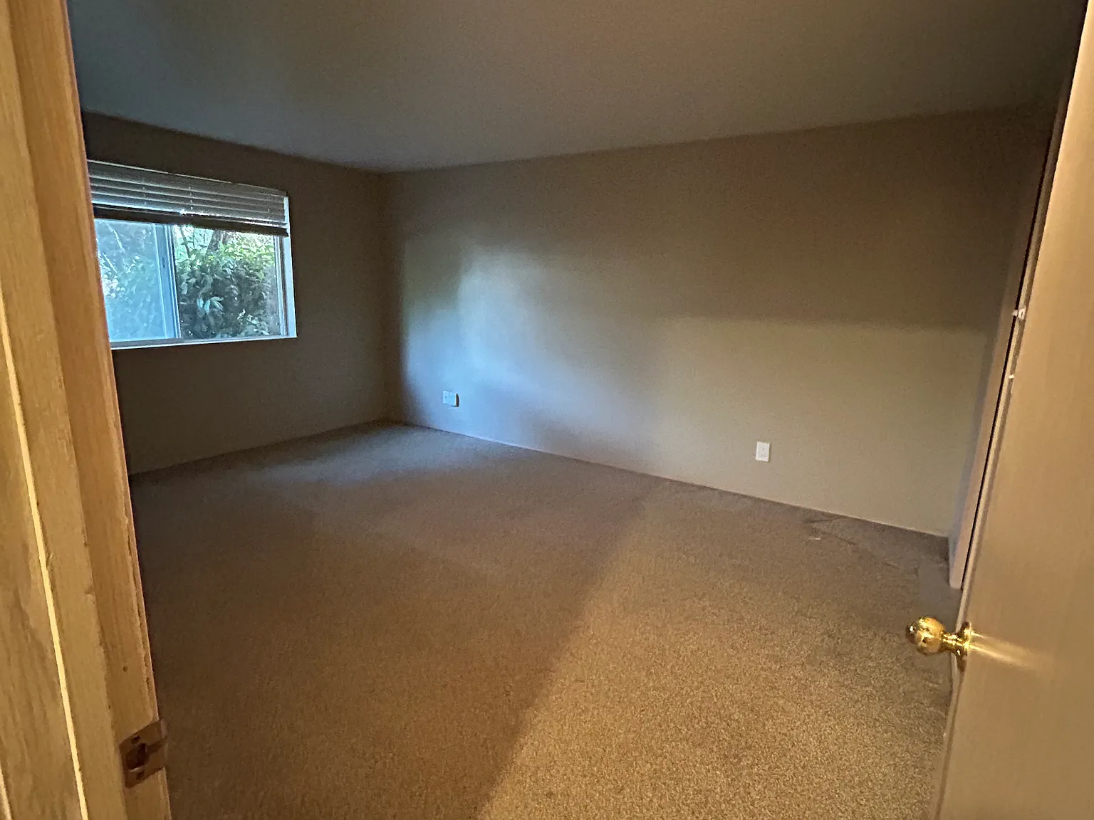 2 bed, 1.5 bath, 1175 sqft, $1,950 — Photo 4