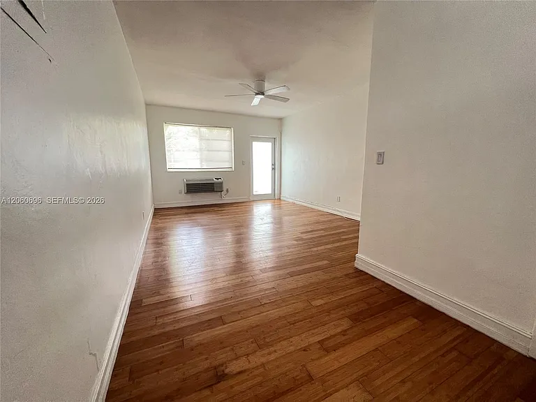 7315 Byron Ave #12 — Photo 7