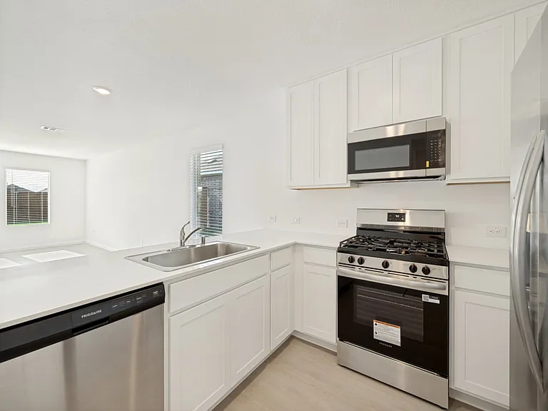 2031 Stable Ln — Photo 10