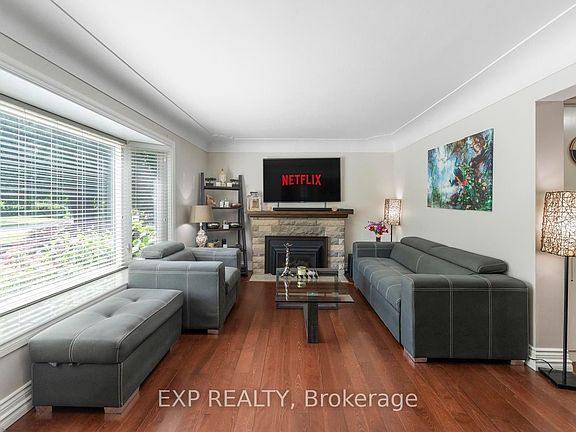 5th image of 1063 Joan Dr