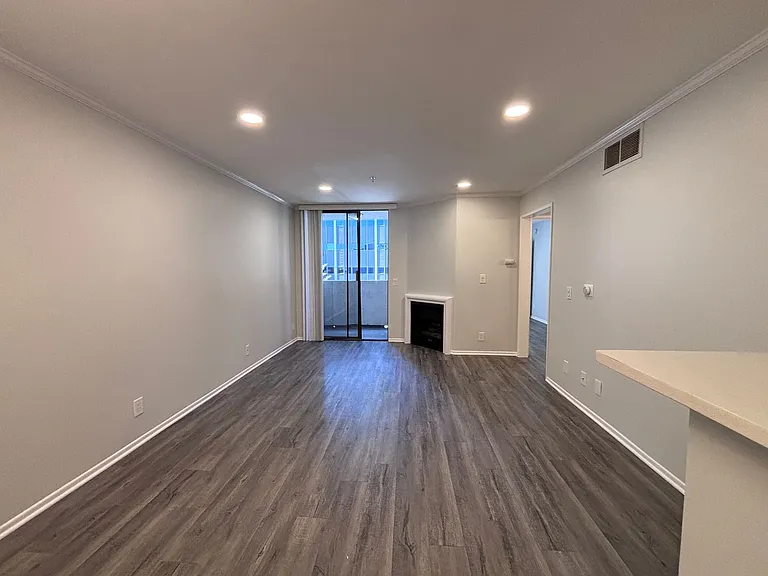 1223 Federal Ave — Photo 19