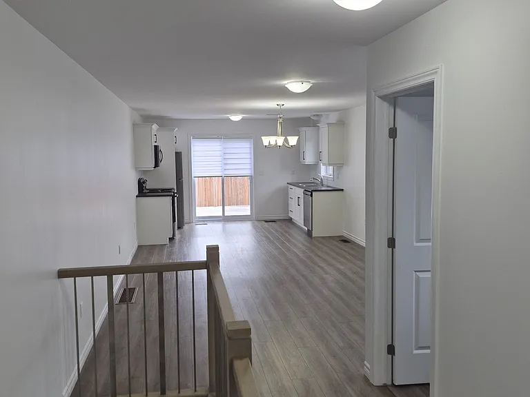 120 Sienna Ave #B — Photo 5