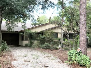 12 Lakepoint Cir, Port Orange, FL 32128