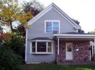 11 Day St, Kennebunk, ME 04043