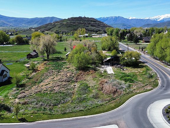 3rd image of 464 E Salazar Spring Rd