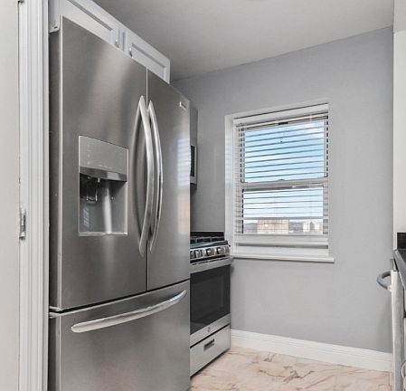 3rd image of 70 S Munn Ave APT 912