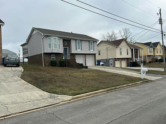 3rd image of 1132 Red Oak Cir