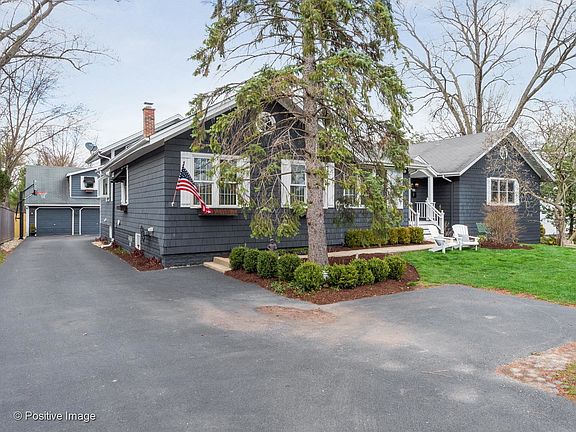 Plenty of parking including upfront for guests