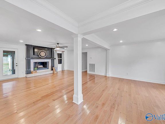 3rd image of 9407 Ojay Dr SE
