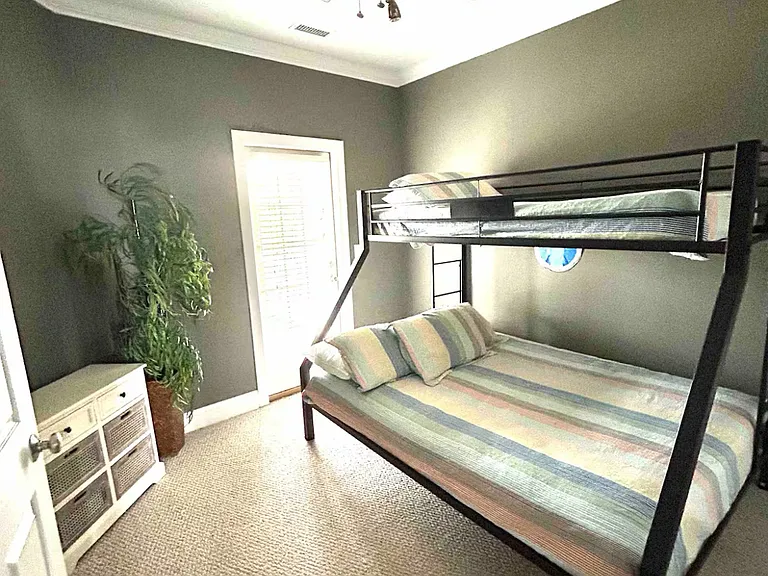1214 Canal Dr — Photo 18