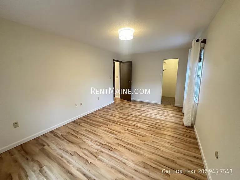 27G Longrale Park — Photo 13