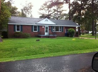 301 Parry Rd, Virginia Beach, VA 23462