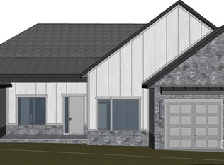 412 Turnpike Rd #2, Mills River, NC 28759