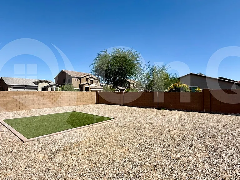 1265 E Kingman St — Photo 5