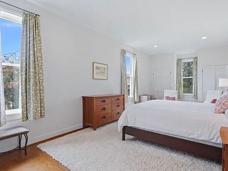 404 N Shields Ave — Photo 19