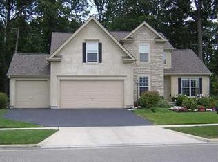 7731 High Wind Dr, Powell, OH 43065