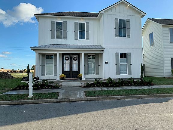 2nd image of 110 Harvey Cay Ln