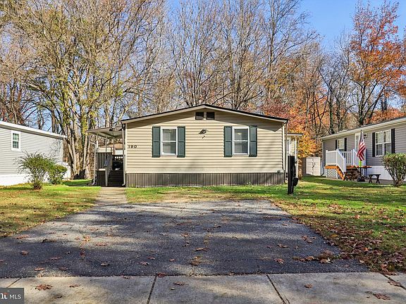 4th image of 190 Boones Dr