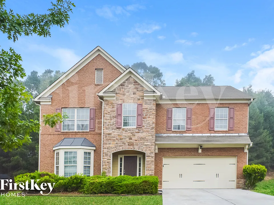 1983 Windsor Creek Dr SW