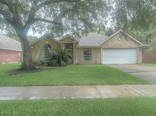 3627 Walden Dr, Pearland, TX 77584