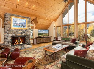 4325 W Spring Violet Ct, Wilson, WY 83014