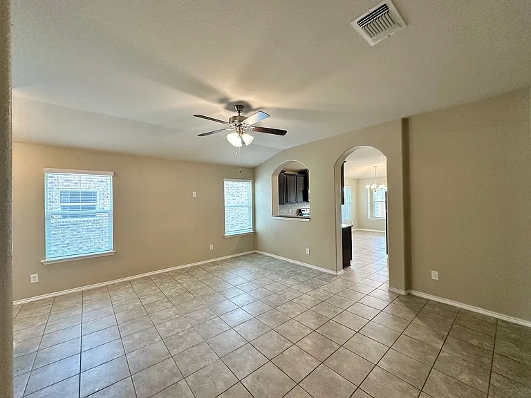 3312 Lorne Dr — Photo 5