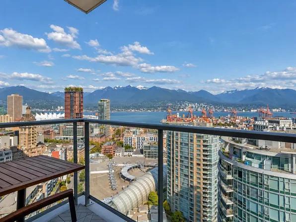 688 Abbott St #3505, Vancouver, BC V6B 0B9