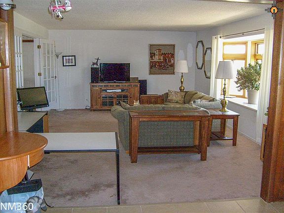 5th image of 602 Meadow Crest Dr